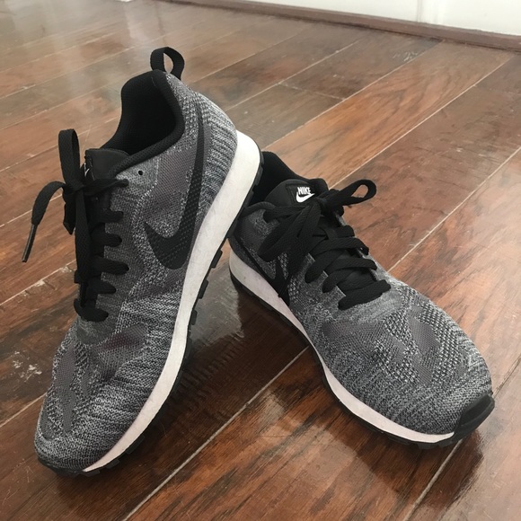 Nike workout shoes - Picture 4 of 6